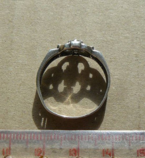 перстень с крестом 3,04гр.р р