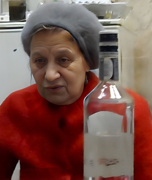 Баба Клава и бутылка. ч