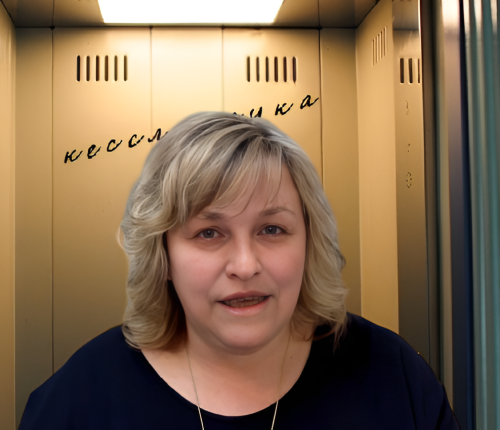 Лиза в лифте. ч